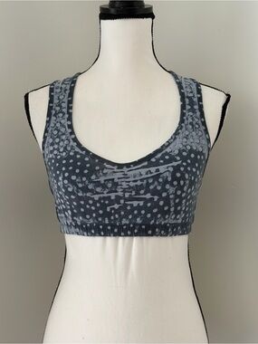 Polka Dot Seamless Sports Bra in Charcoal Gray